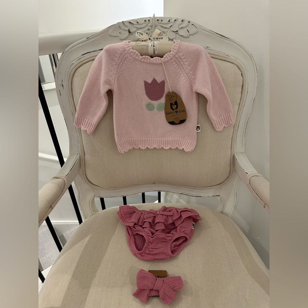🤍 3~6 Mth Organic Cotton White and Pink Floral Baby Sweater Set With Bow NWT